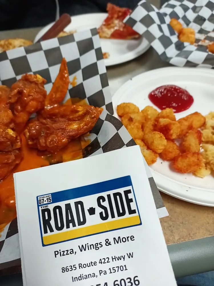Buffalo Wings & Roadside Tots
